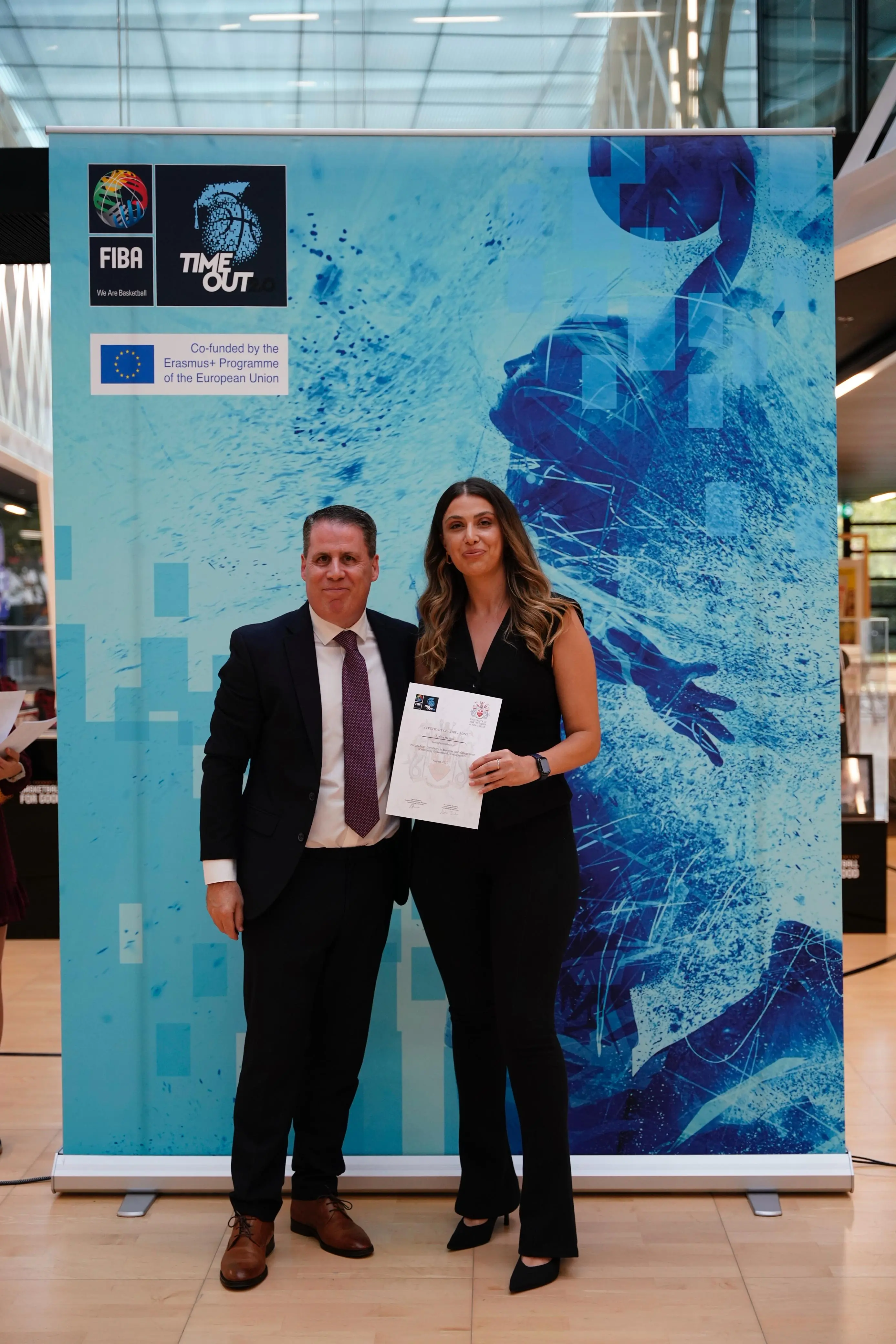 Hasani dhe Juniku diplomojnë në Programin e FIBA Time-Out 3.0